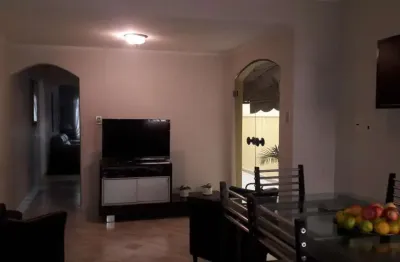 Sobrado com 201 m² localizado no bairro campestre em santo andré/sp.