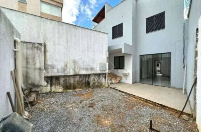 Casa com 3 dormitórios à venda, 94 m² por R$ 780.000,00 - Planalto - Belo Horizonte/MG