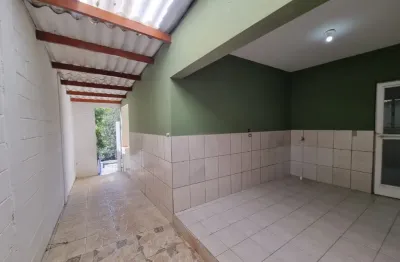 Casa a venda em suzano, em ótima locação,  oportunidade para investimentio