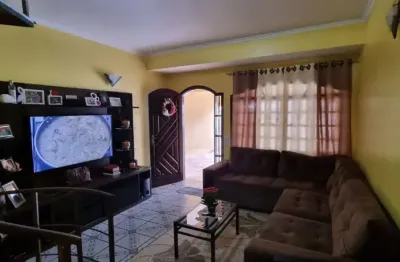 Casa a venda em suzano, fica há 2 minutos da rodovia indio tibiriçá