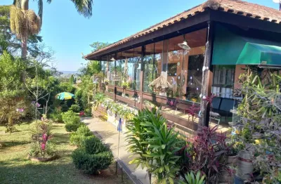 Casa a venda em condomio em suzano, com excelente infraestrutura.