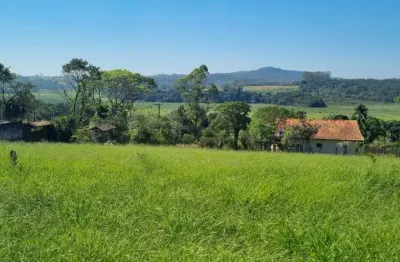 Terrenos a venda em suzano, fica há 100 metros do asfalto, com escritura