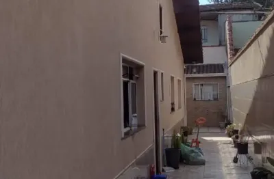 Casa a venda no centro de ouro fino paulista, aceita financiamento bancário
