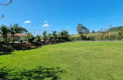 Sítio a venda em Suzano, com excelente localização e topografia