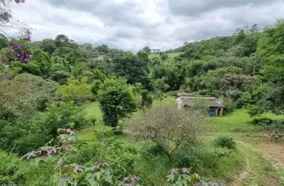 Sitio em suzano com 6.9  alqueires, ótima localização, com lago e nascentes