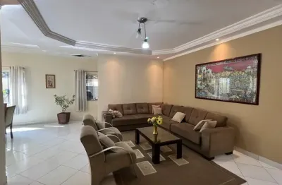 Casa  a venda em suzano, ideal para investimento ou moradia.