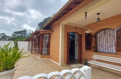 Casa a venda em ribeirão pires, fica há 5 minutos do centro da cidade
