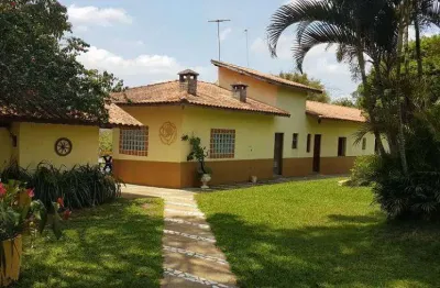 Sitio a venda em suzano, com vista para a represa, fica há 15 minutos do centro