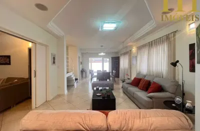 Casa com 3 quartos à venda na Rua Voluntário Benedito Sérgio, 940, Recanto dos Coqueirais, Taubaté