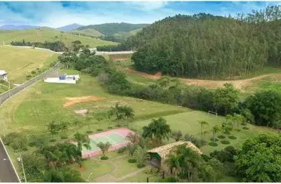 Terreno à venda no Condomínio Village Parahybuna- Paraibuna/SP