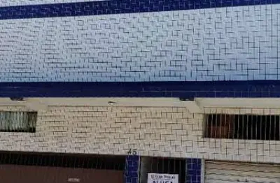 Apartamento com 2 quartos para alugar na Rua Cristal, 45, Sol e Mar, Macaé