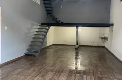 Ponto comercial em localização privilegiada ideal para restaurantes e lojas