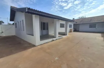Casa com 3 quartos para alugar na Avenida Féres Mattar, 103, Fragata, Marília