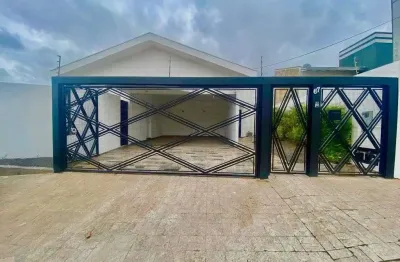 Casa com 4 quartos à venda na Rua Sebastião Facchini, 67, Parque das Esmeraldas II, Marília