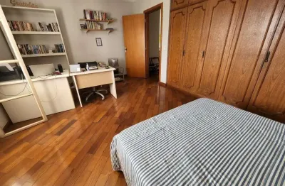 Casa com 4 quartos à venda na Rua Guilherme Mastrofrancisco, 94, Jardim Tropical, Marília