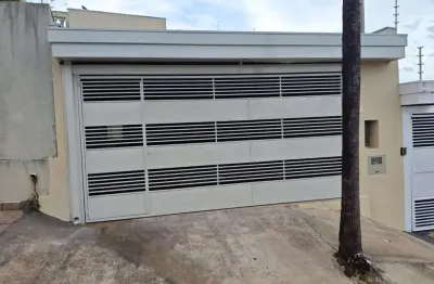 Casa com 2 quartos para alugar no Jardim Acapulco, Marília 