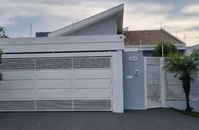 Casa com 3 quartos à venda na Rua Izaltino Cândido Pereira, 410, Jardim Nazareth, Marília