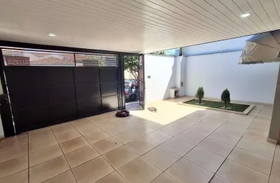 Casa com 2 quartos para alugar na Rua Hermes da Fonseca, 1842, Palmital, Marília