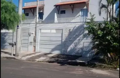 Casa com 2 quartos para alugar na Rua Benedicto Nery de Barros, 274, Jardim Acapulco, Marília