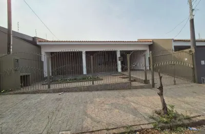 Casa para alugar em jardim parati, marília, 3 dormitórios, 250m²