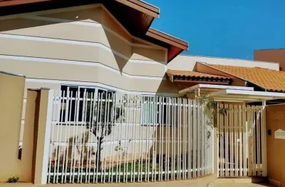 Casa com 3 quartos à venda no Parque das Esmeraldas, Marília 