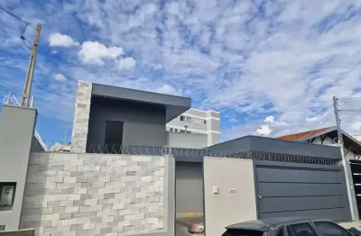 Casa com 3 quartos à venda na Rua Lourival de Souza, 42, Jardim Aquárius, Marília