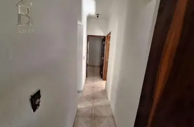 Casa com 3 quartos para alugar na Rua José Osvaldo Petito, Núcleo Habitacional Juscelino Kubitschek, Marília