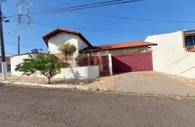 Casa para alugar no jardim são francisco, marília - 3 dorms, 1 suíte