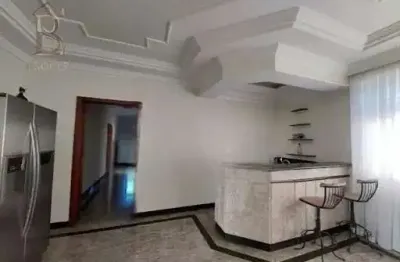 Alugue casa com 4 quartos e suíte no jardim maria izabel - marília