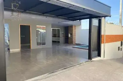 Casa com 3 quartos à venda na Avenida Pedro de Toledo, Marília, Marília