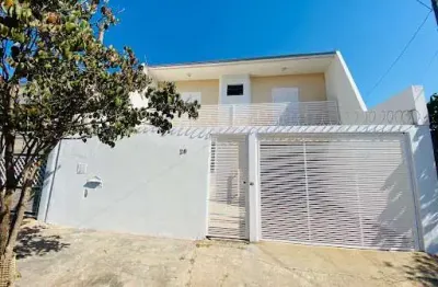 Casa com 4 quartos para alugar na Rua Professor Glicério Povoas, Jardim Acapulco, Marília