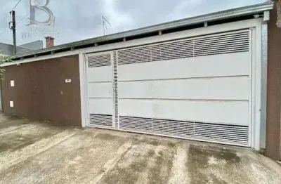 Casa com 3 quartos para alugar na Avenida Mem de Sá, Jardim Monte Castelo, Marília