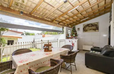 Casa com 3 quartos à venda na rua benjamin cavet, 238, são braz, curitiba, 180 m2 por r$ 850.000