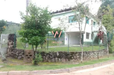 Sobrado a 400m da praia, com 2 dormitórios à venda, 113 m² por r$ 650.000 - massaguaçu - caraguatatuba/sp