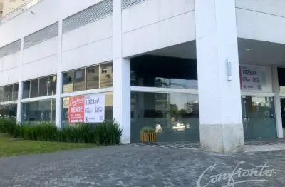 Ponto comercial para alugar na avenida presidente affonso camargo, 1975, cristo rei, curitiba, 616 m2 por r$ 13.000
