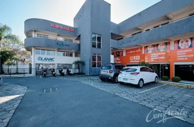 Sala comercial para alugar na avenida brasília, 6131, novo mundo, curitiba, 80 m2 por r$ 3.800