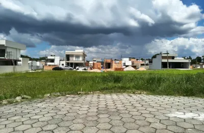 Vendo excelente lote no condomínio porto marina com 318 metros quadrados.
