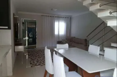 Casa à venda no Centro, Divinésia 
