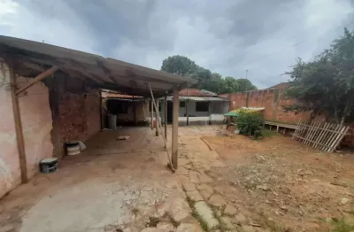 Casa no bairro vila professor simões na cidade de  agudos;
