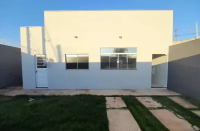 Casa no bairro jardim santa angelina na cidade de  agudos;