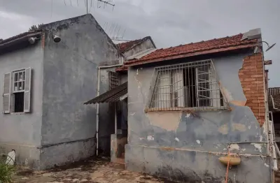 Casa comercial à venda na Avenida Major Gasparino de Quadros, Centro, Agudos