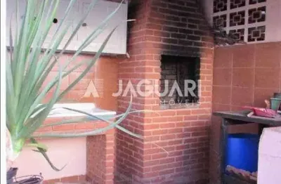 Casa comercial à venda no Centro, Agudos 