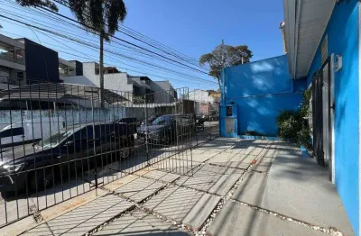 Casa ampla com quintal e churrasqueira na chácara santo antônio