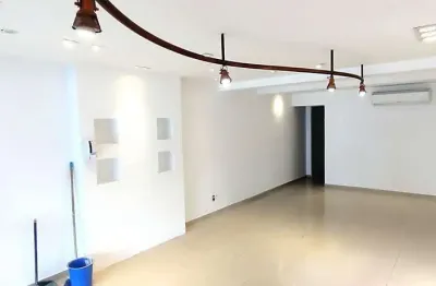 Casa comercial com 3 salas à venda na Avenida Rouxinol, 613, Indianópolis, São Paulo