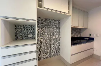 Apartamento com 3 quartos para alugar na Rua Leonardo Cerveira Varandas, 50, Panamby, São Paulo