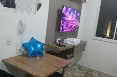 Salão de festas moderno e bem decorado, ideal para confraternizações e eventos. condomínio com excelente padrão, conforto, iluminação natural e ambien