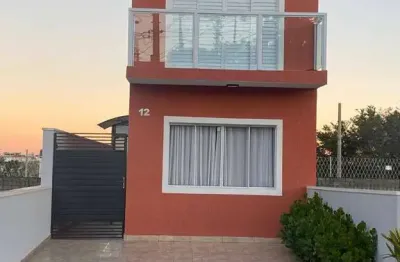 Casa com 3 quartos para alugar na Rua José Benedicto Pio Pedroso, Jardim Rio das Pedras, Cotia