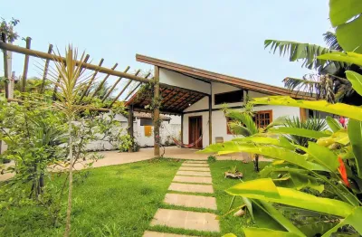 Casa com 3 quartos à venda na Rua Quatro, 203, Recanto Som do Mar, Caraguatatuba