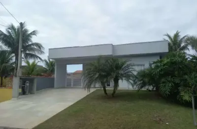 Casa no Condomínio morada da Praia - 3 Dormitórios, 4 vagas e piscina em Boraceia Bertioga