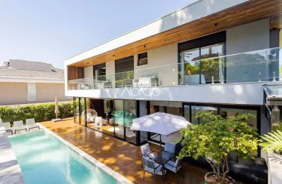 Casa em condomínio fechado no campo comprido – 4 suítes, área gourmet e piscina – 587 m² | ref. 377